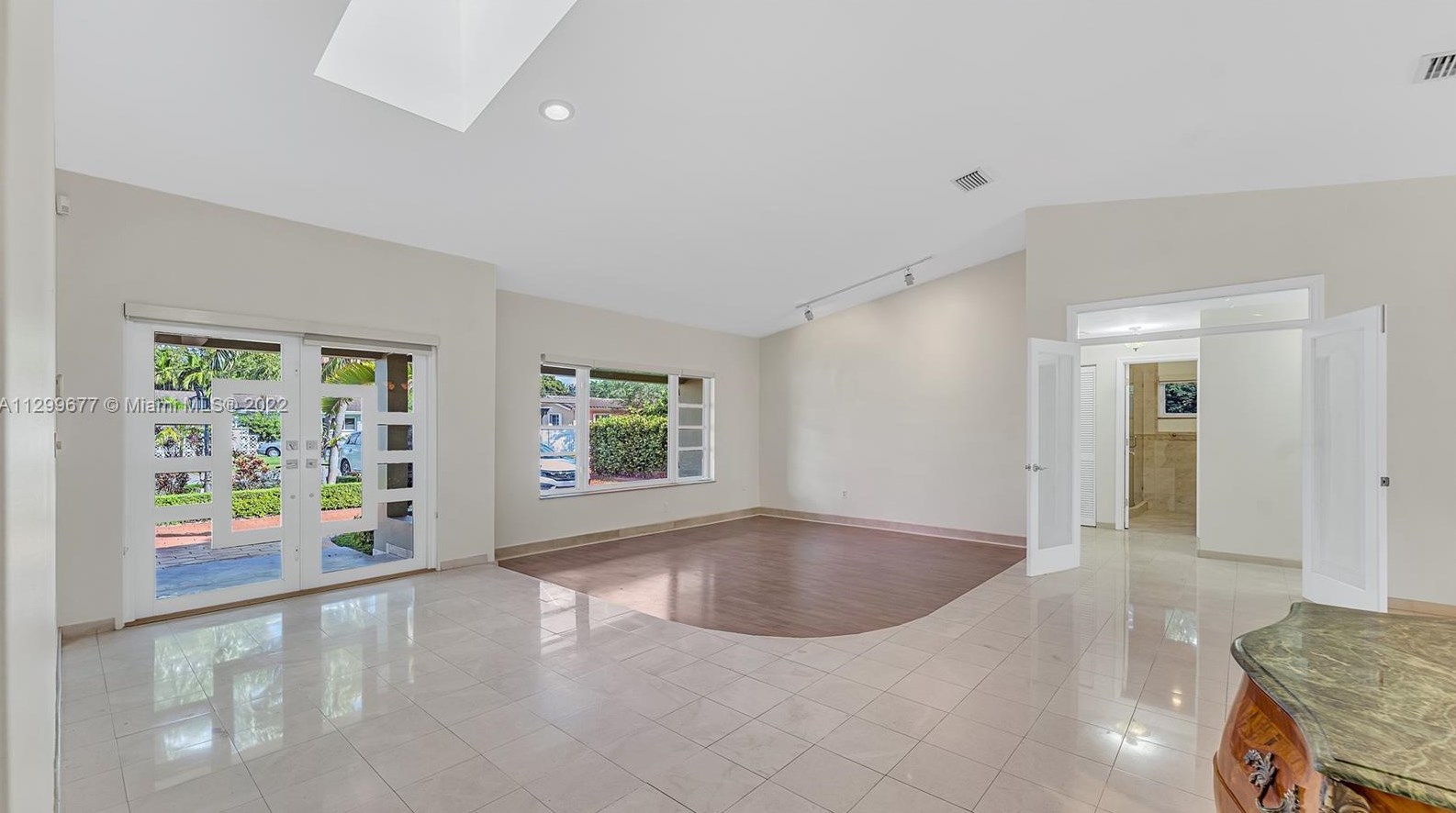 1240 Starling Ave, Miami, FL 33166-3149