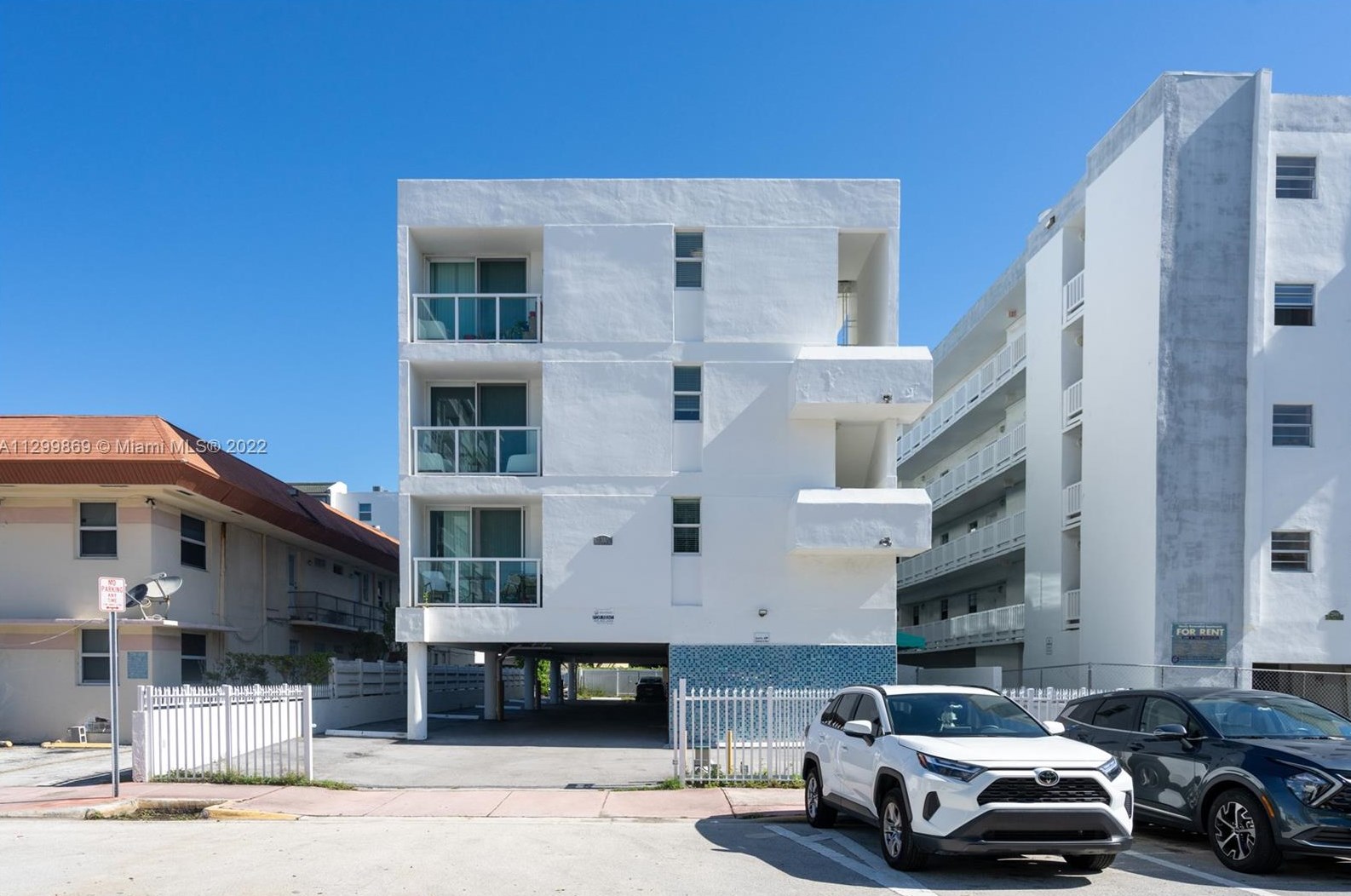 2011 Bay Dr #11, Miami, FL 33141