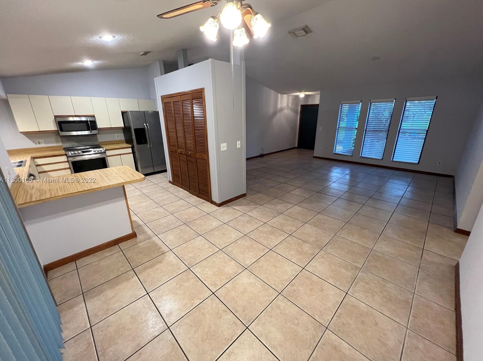 1921 Sw Hickock Ter, Fort Pierce, FL 34953