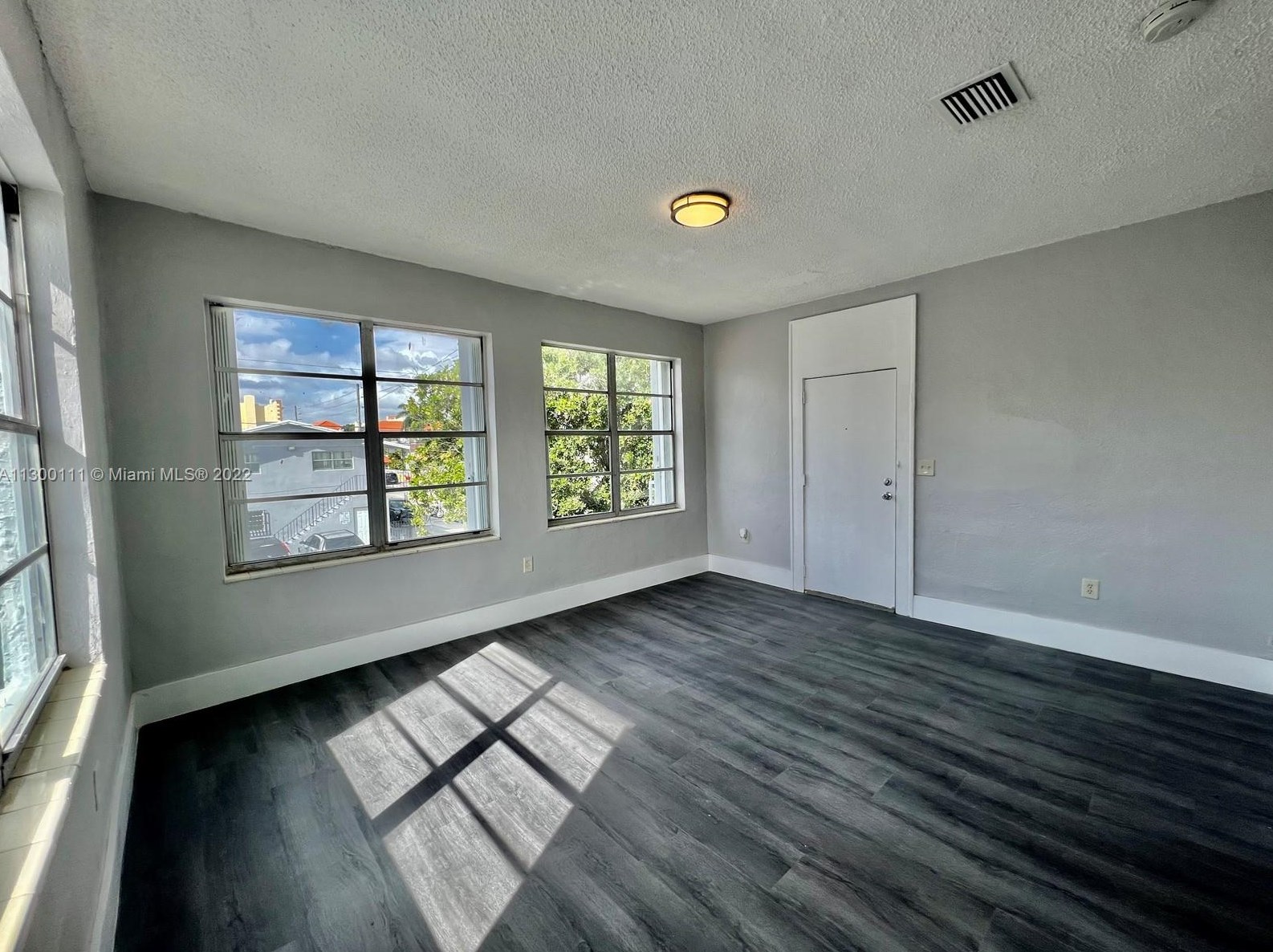 301 Sw 10th Ave #6, Miami, FL 33130