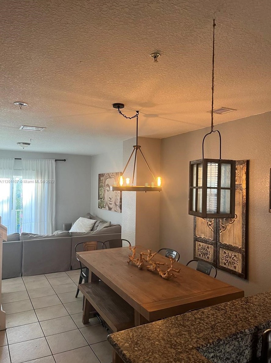 1942 5th St, Boynton Beach, FL 33435-3512