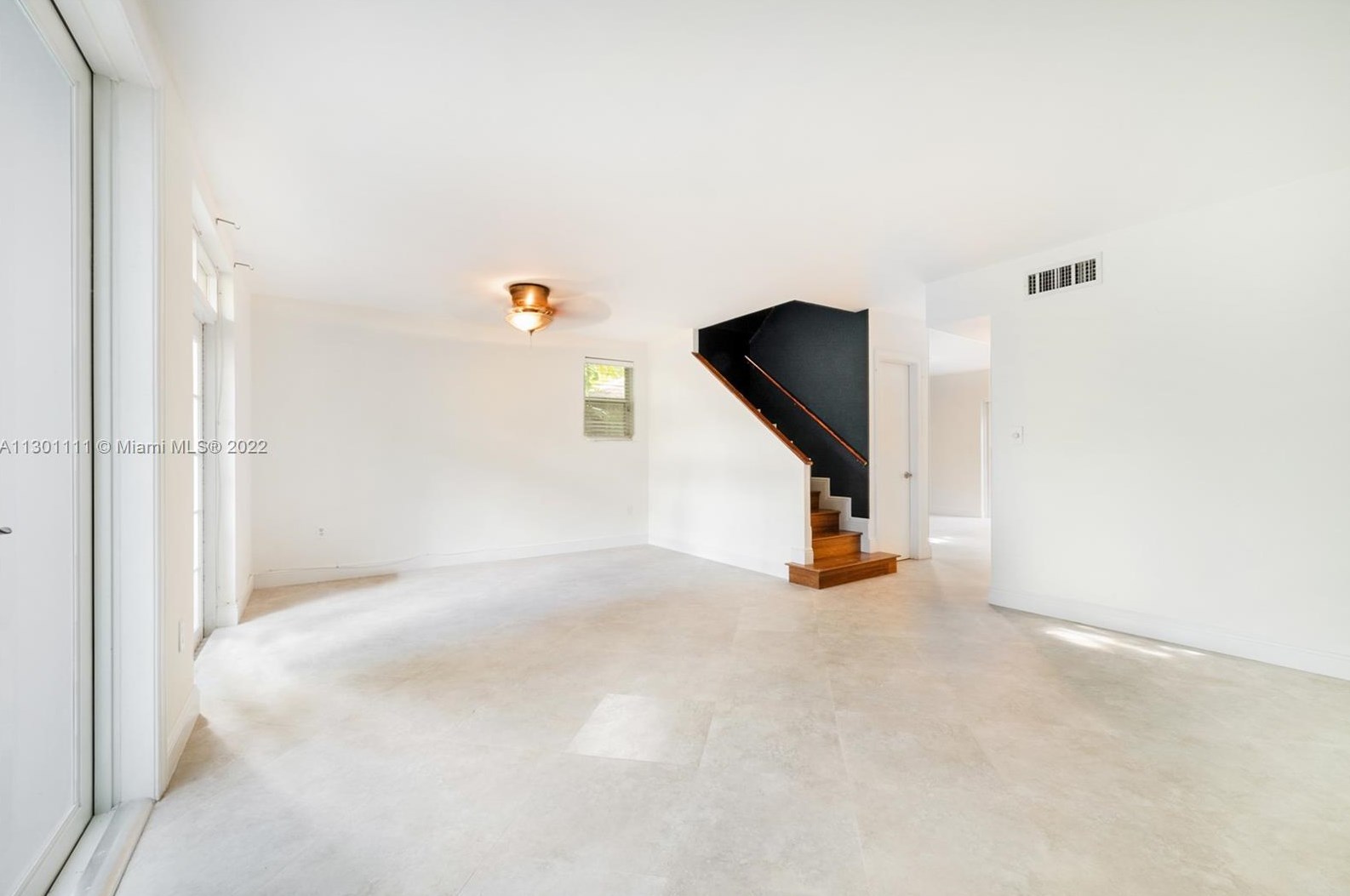 3024 Aviation Ave, Miami, FL 33133