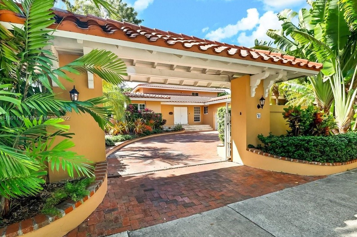 40 Shore Dr N N, Miami, FL 33133