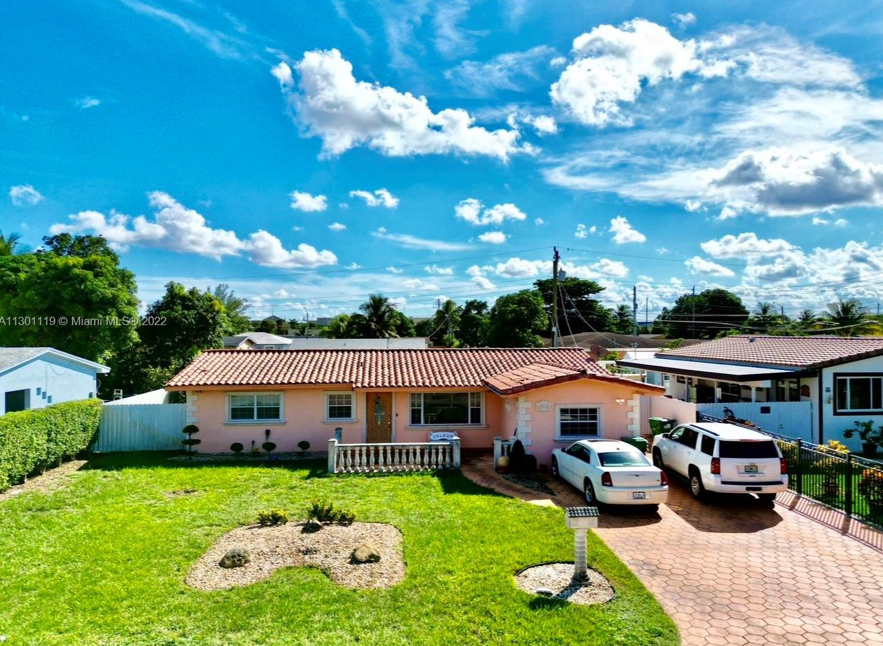 4260 170th St, Miami, FL 33055-4431