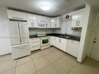 3340 Simms St #10c, Hollywood, FL