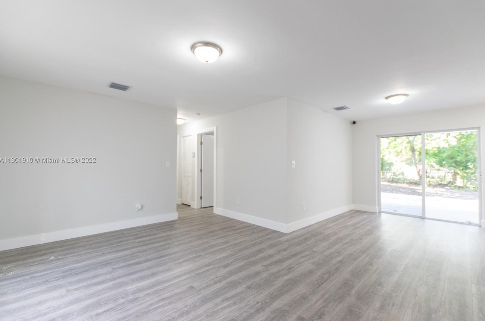 20785 38th Ave, Miami, FL 33055-1128