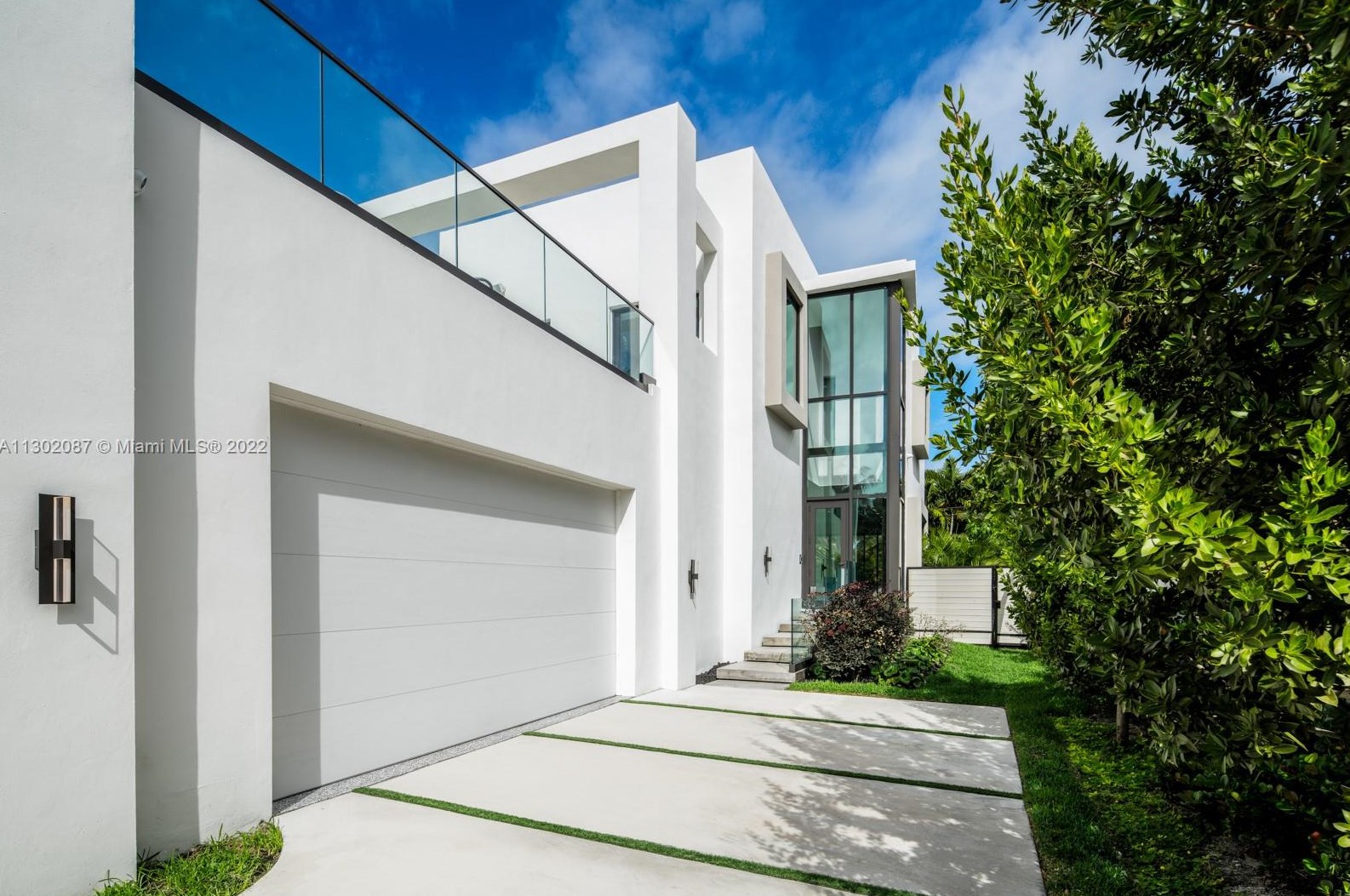 1311 Bay Dr, Miami Beach, FL 33141