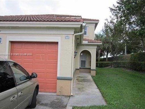 2490 Centergate Dr #107, Hollywood, FL 33025