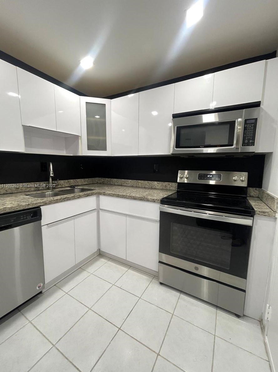 16710 Ne 9th Ave #711, Miami, FL 33162