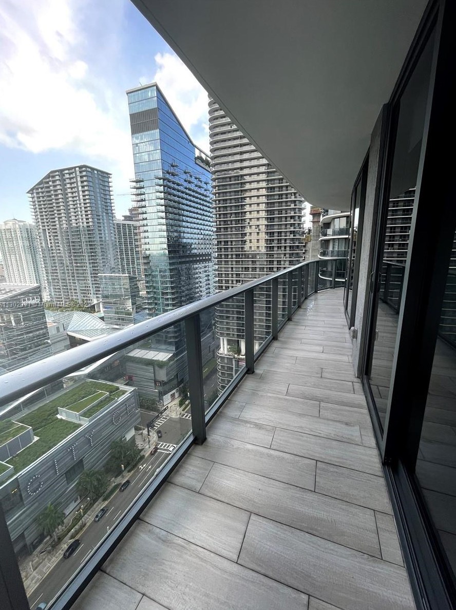 55 Sw 9th St #2601, Miami, FL 33130