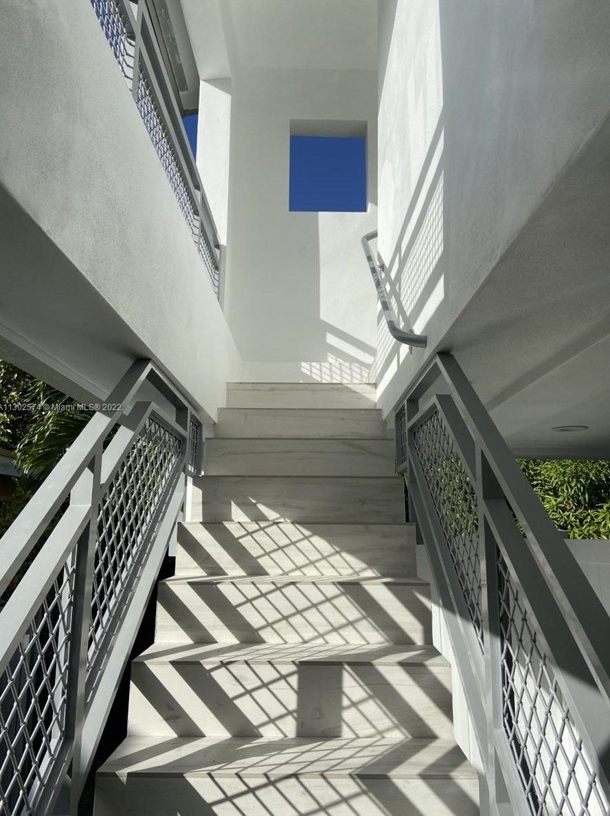 1249 Sw 17th Terrace, Miami, FL 33145