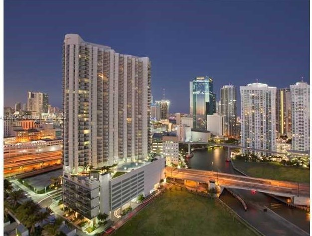 350 S Miami Ave Apt 1515, Miami, FL 33130