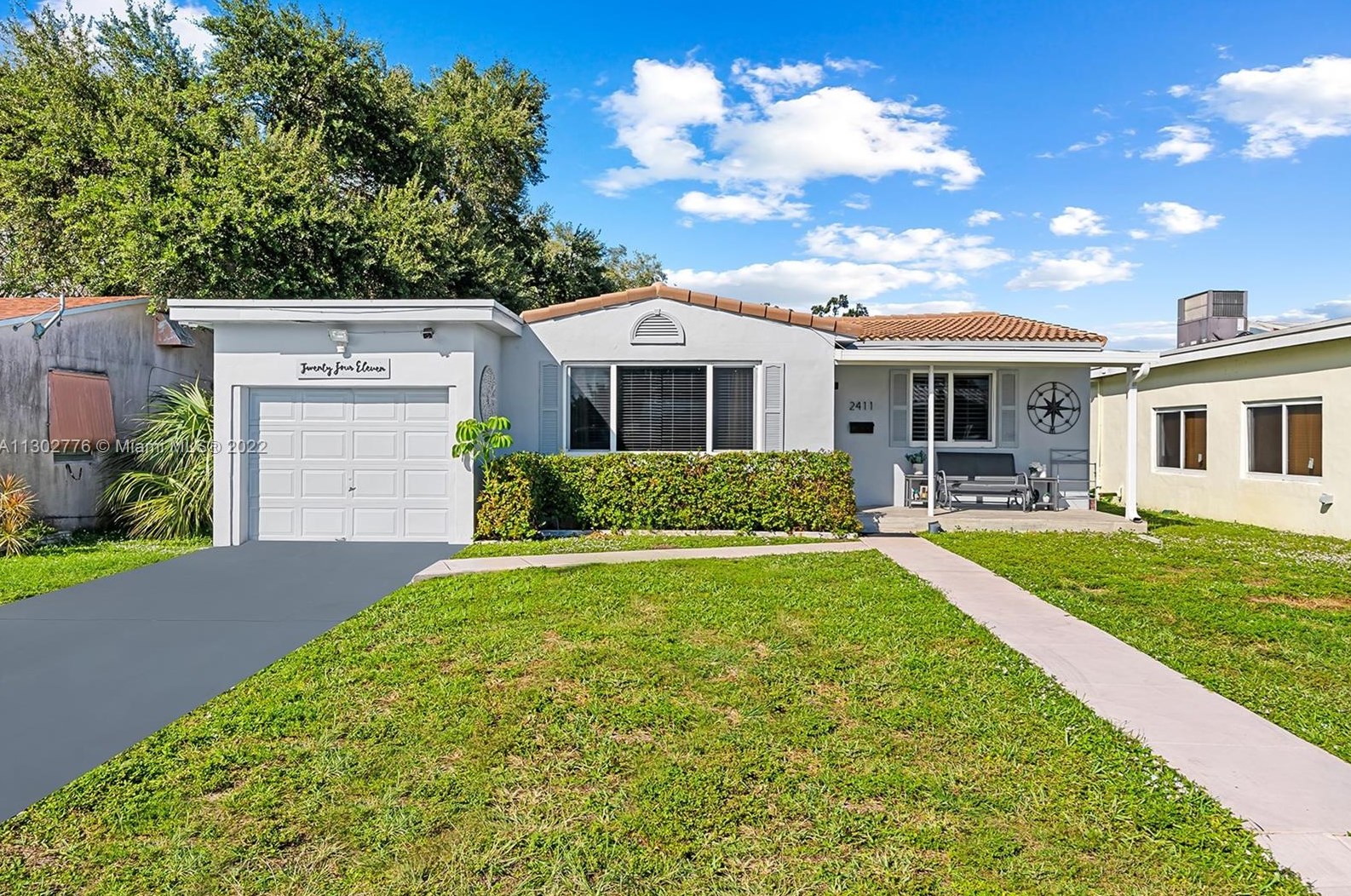 2411 Scott St, Hollywood, FL 33020-2354