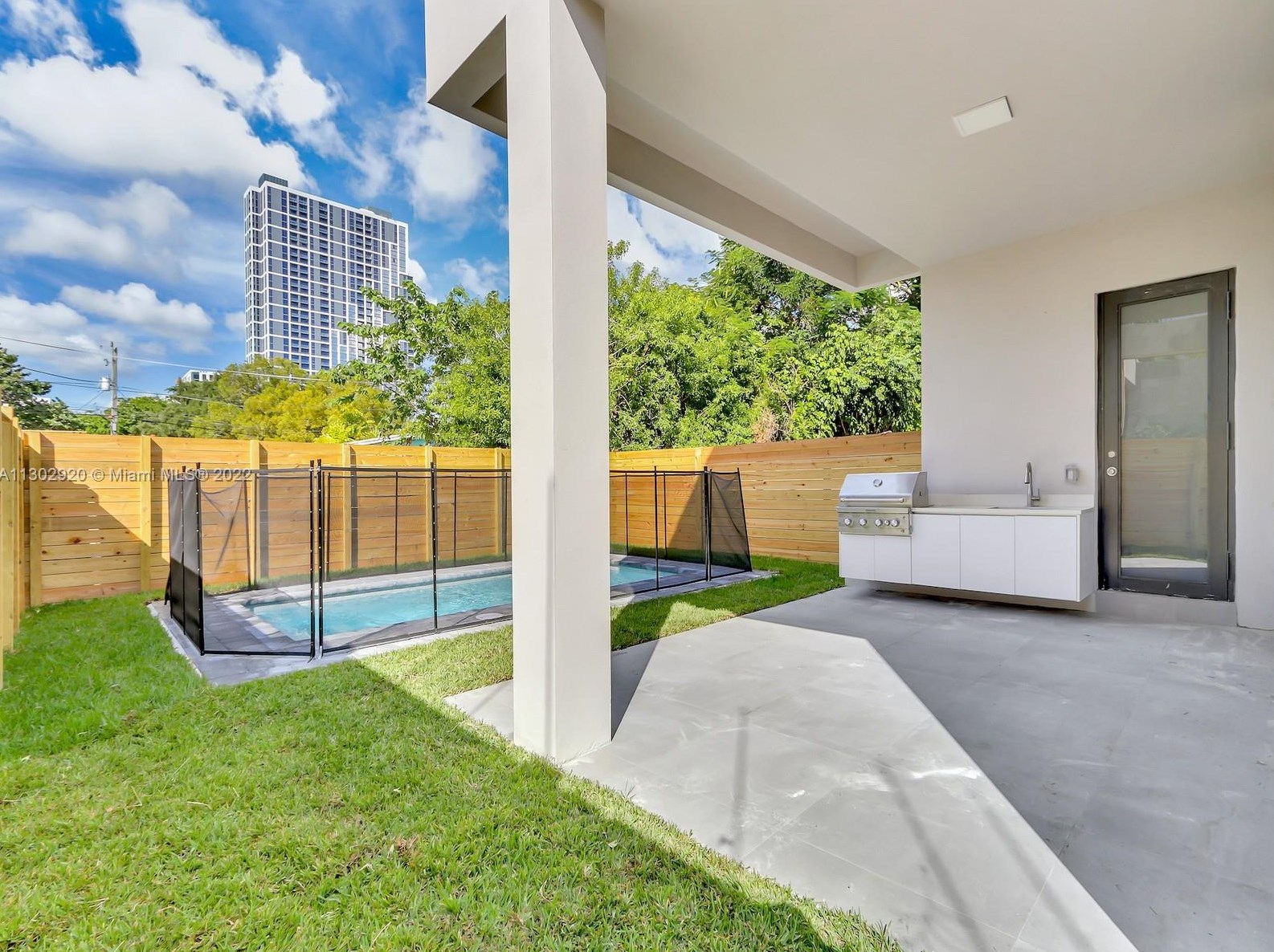 3118 Carter St, Miami, FL 33133