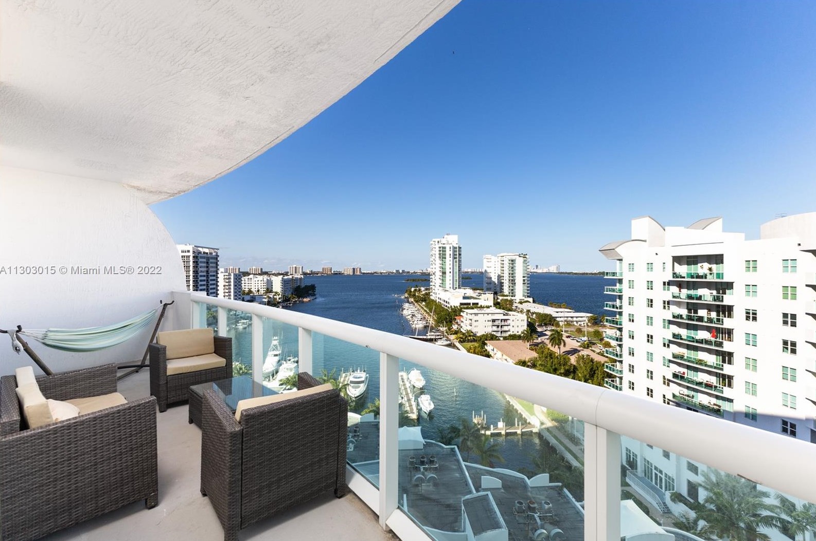 7900 Harbor Island Dr #1205, Miami, FL 33141