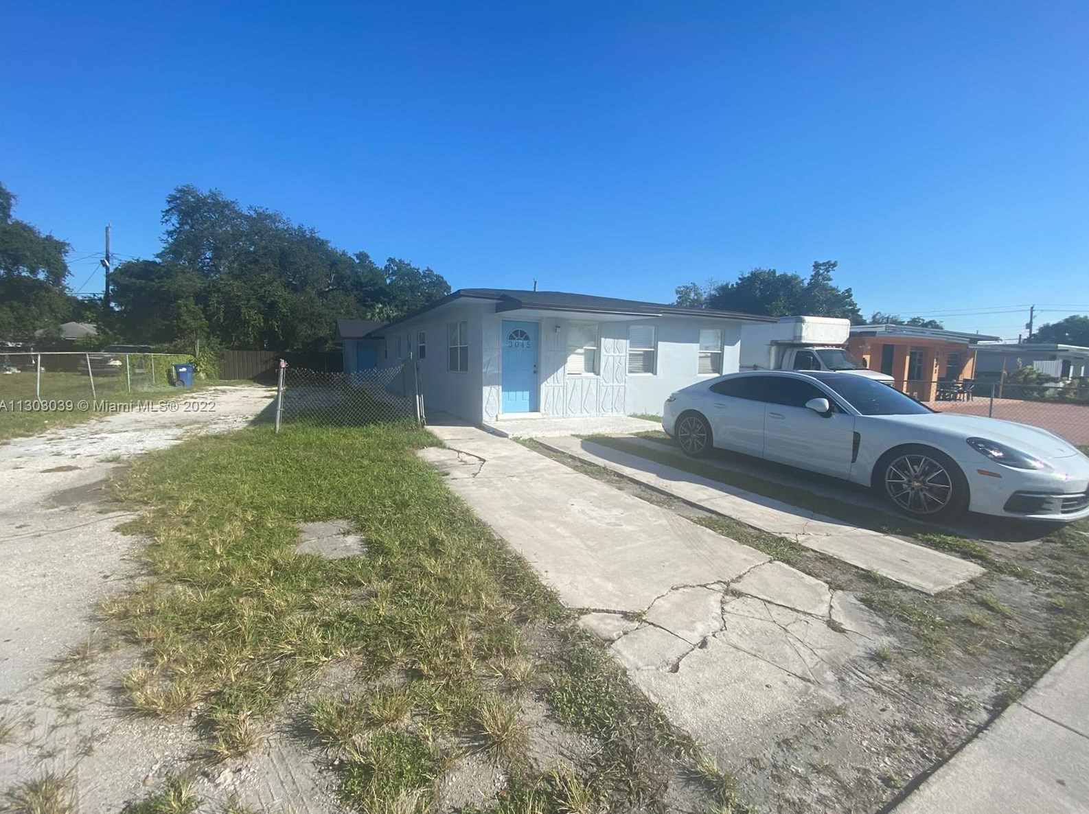3045 Nw 76th St #3045, Miami, FL 33147