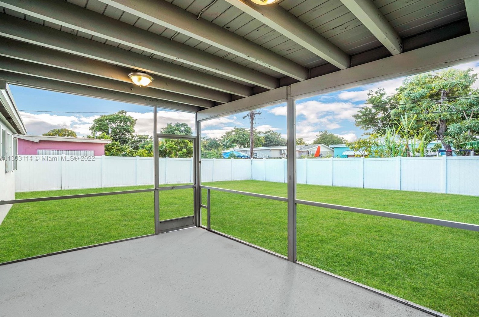 310 71st Ave, Hollywood FL  33024-7326 exterior