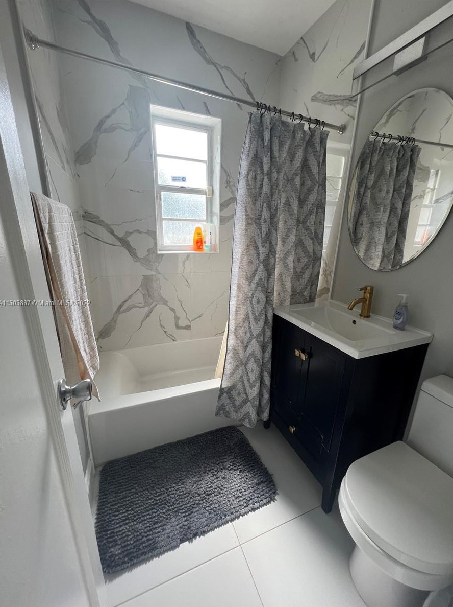 90 144th St, Miami FL  33168-4903 exterior