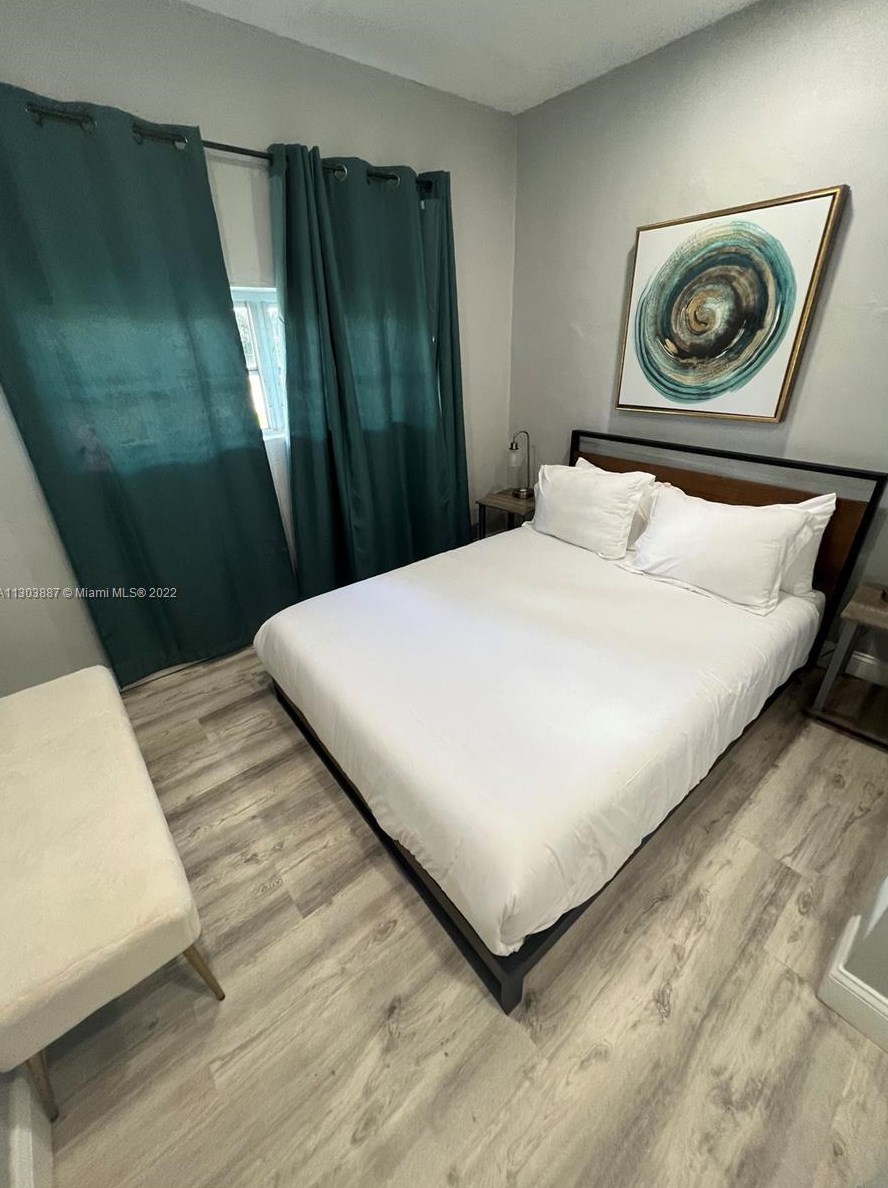 90 144th St, Miami FL  33168-4903 exterior