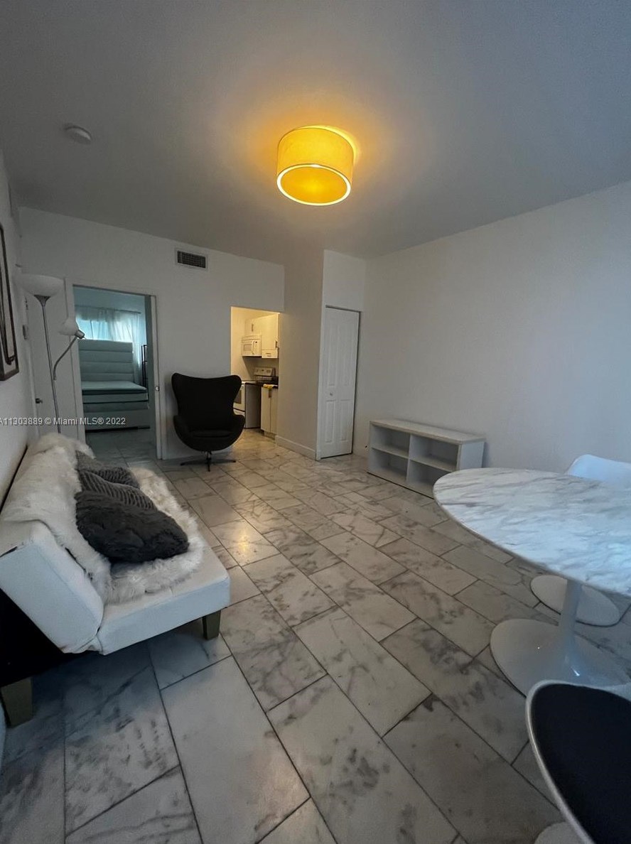 920 Jefferson Ave #3, Miami, FL 33139
