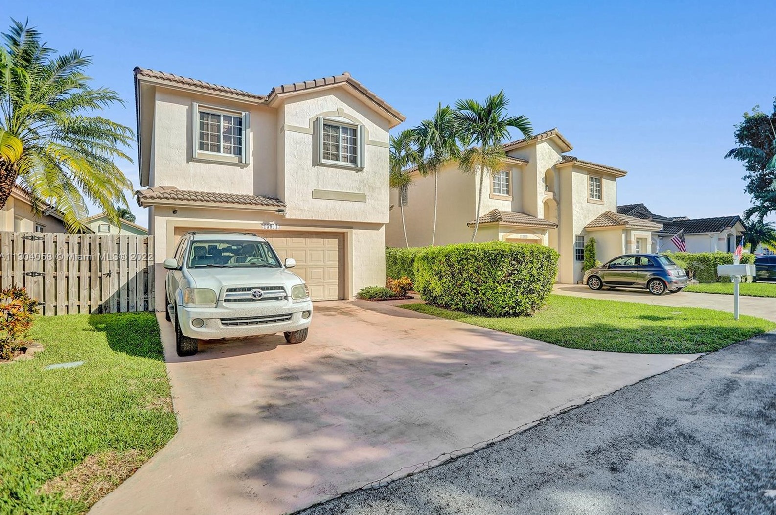 15041 141st Ln, Miami, FL 33196-4695