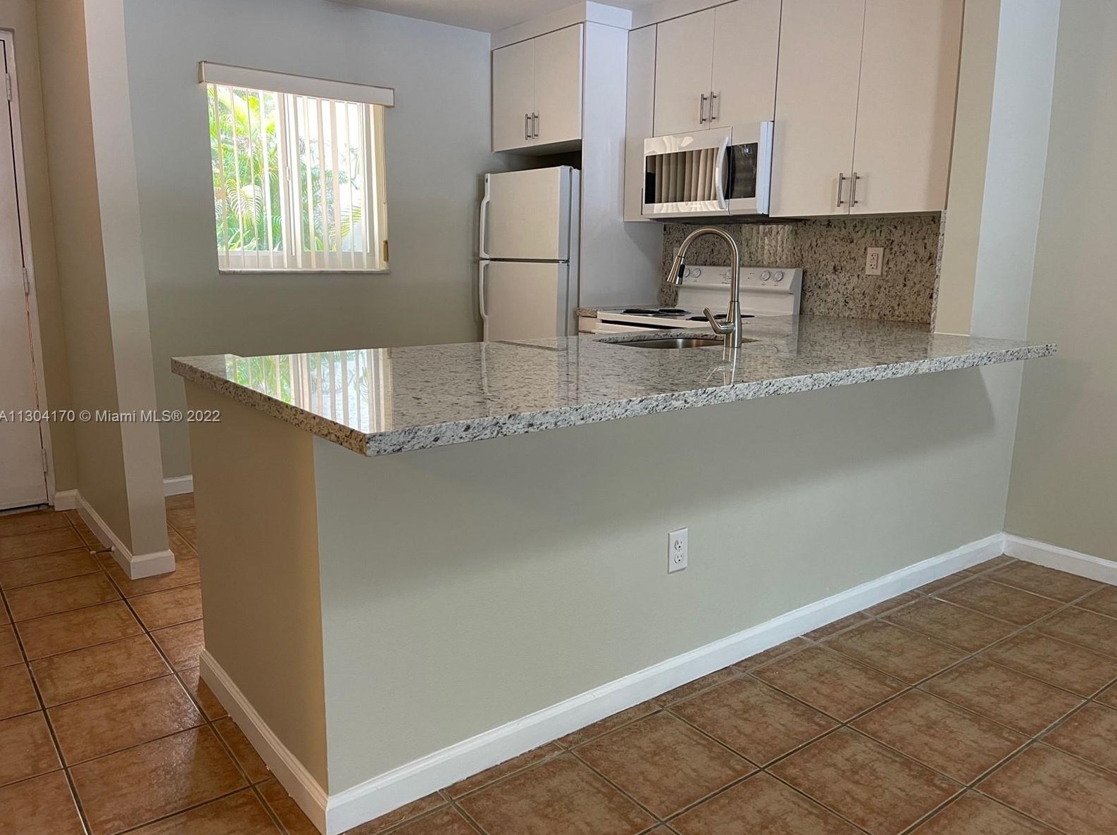 7707 Camino Real #b-112, Miami, FL