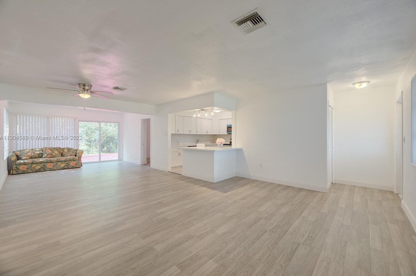 1430 79th Way, Hollywood FL  33024-5140 exterior