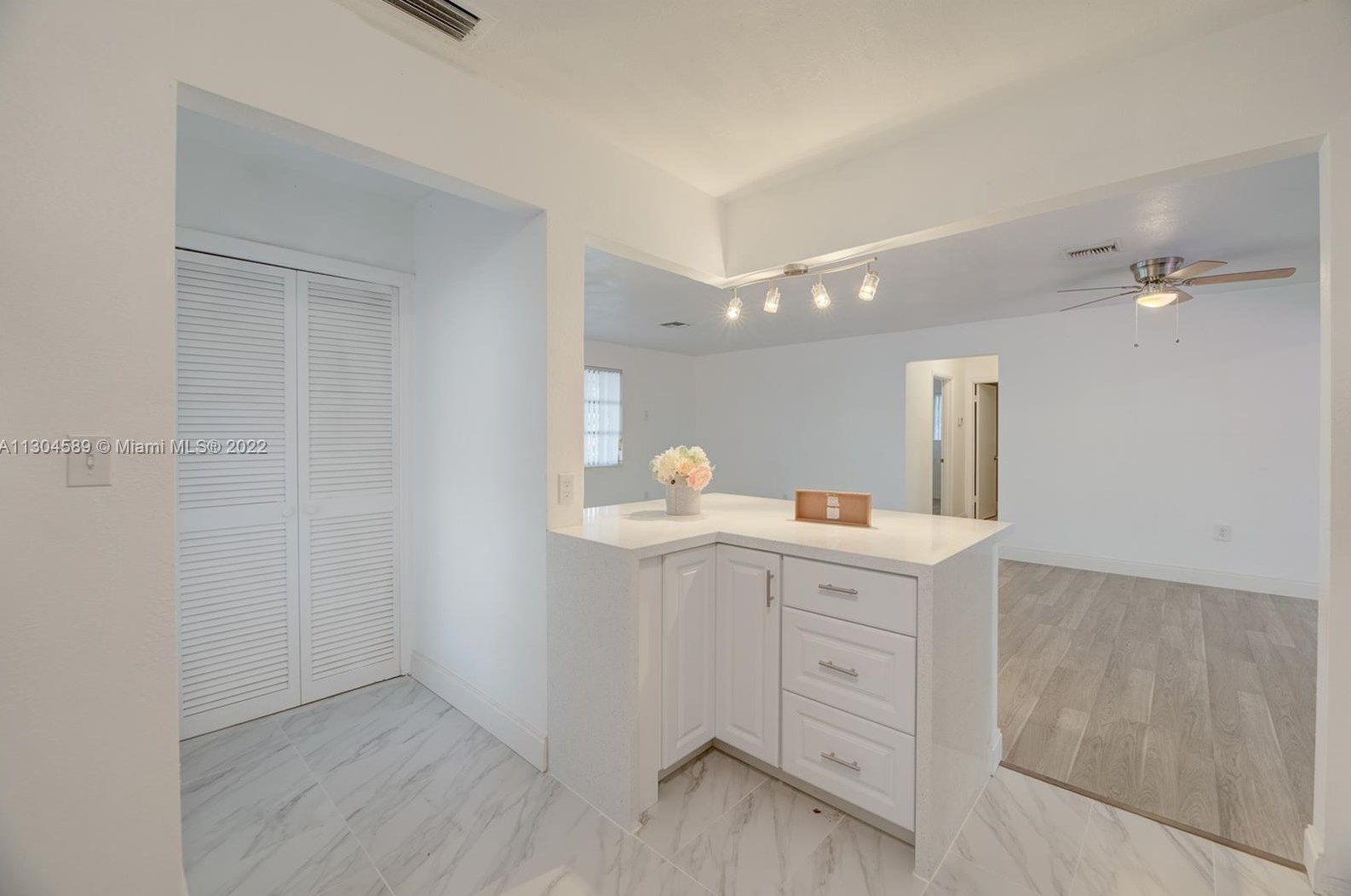 1430 79th Way, Hollywood FL  33024-5140 exterior