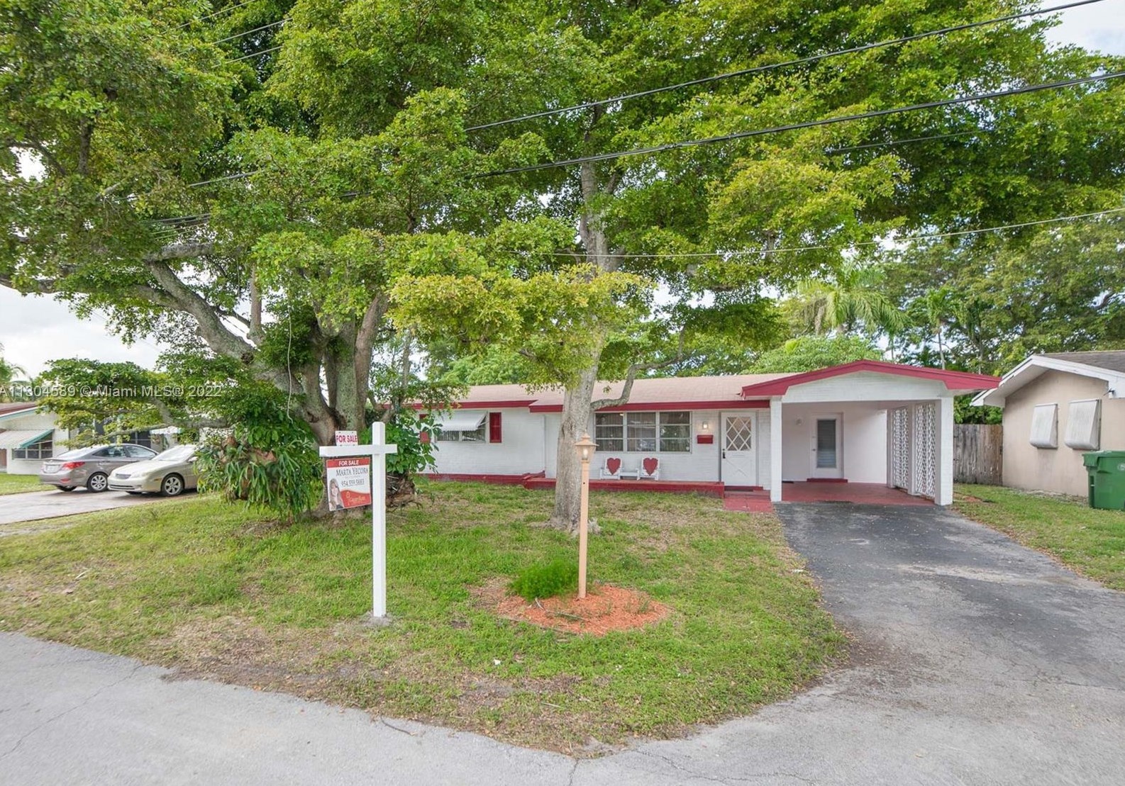 1430 79th Way, Hollywood FL  33024-5140 exterior