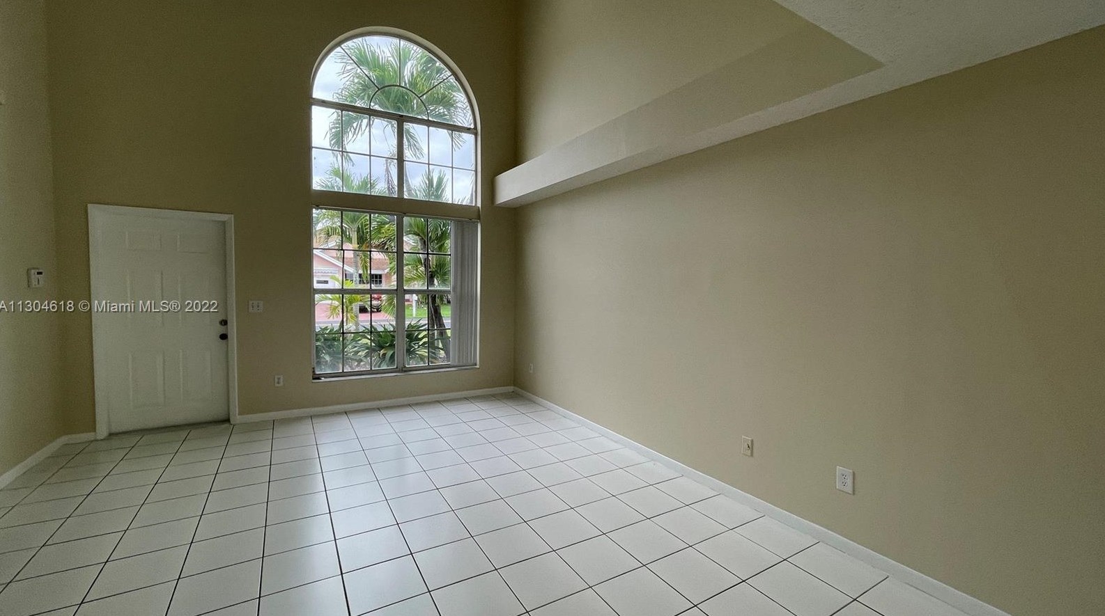 520 Nw 207th Ter, Hollywood, FL 33029