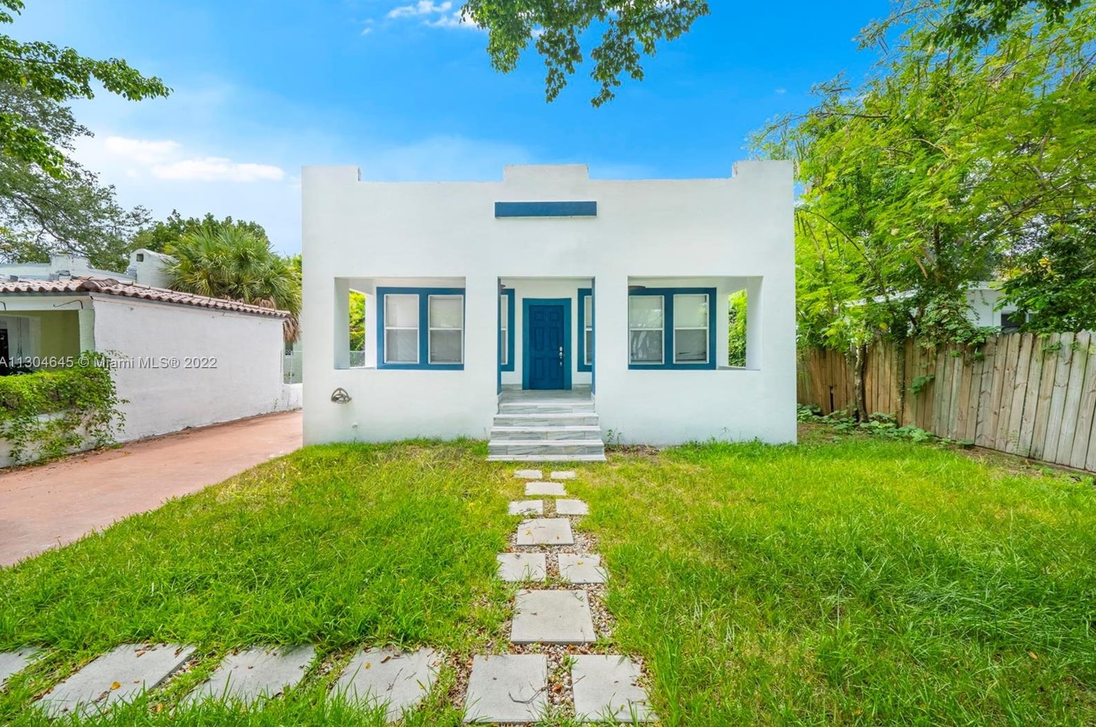 120 49 St, Miami FL 33175-5000 exterior