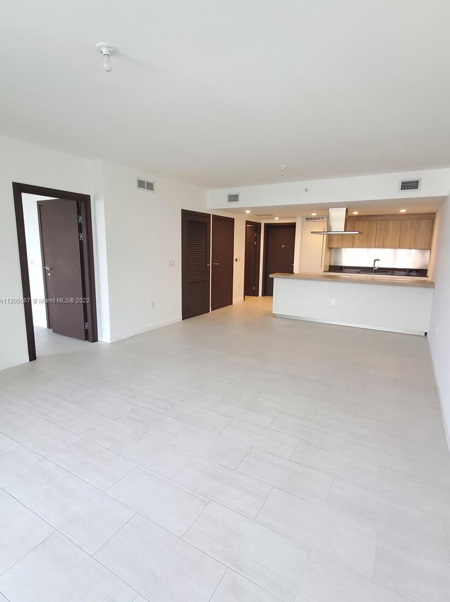 1000 Brickell Plaza #3006, Miami, FL 33131