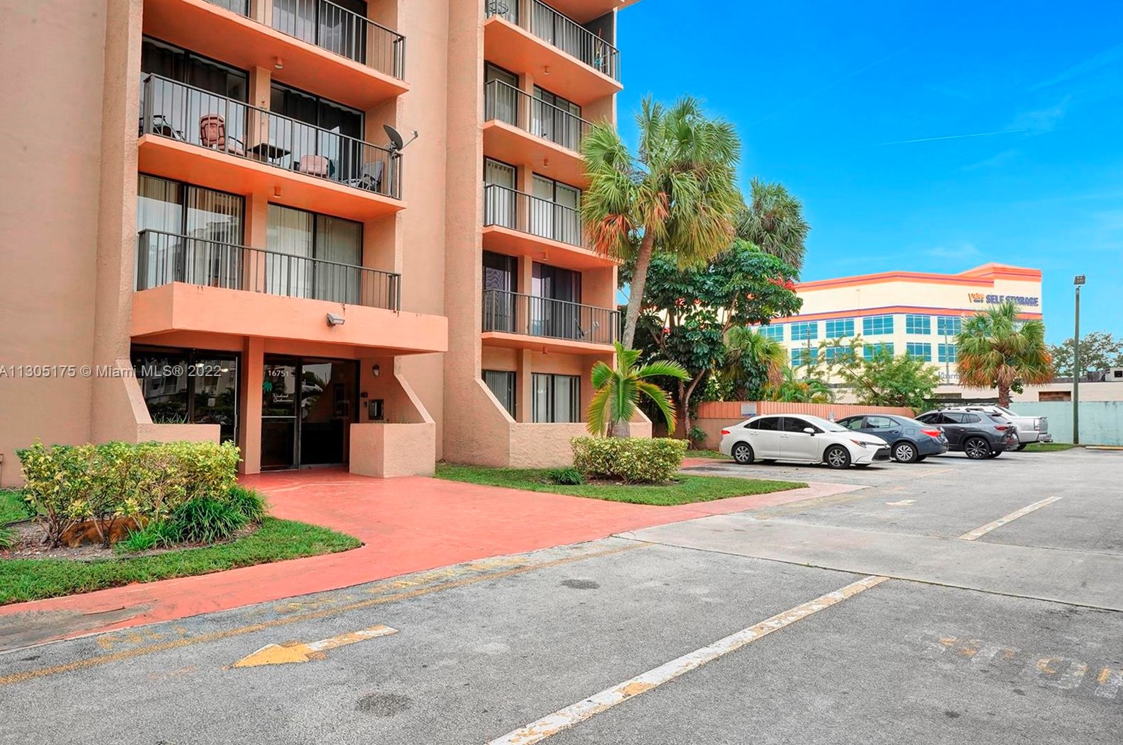 16751 9th Ave, Miami FL  33162-2520 exterior