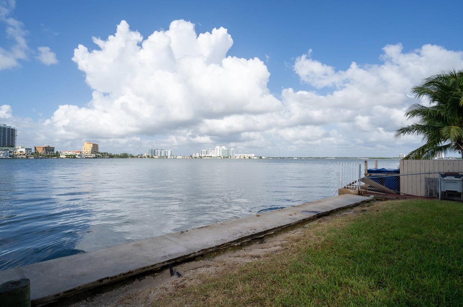 2150 Bay Dr Apt 10, Miami, FL 33141