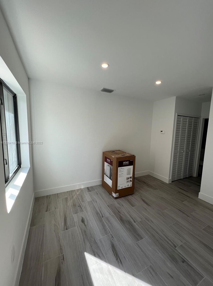 561 Sw 57th Ave #3, Miami, FL 33144