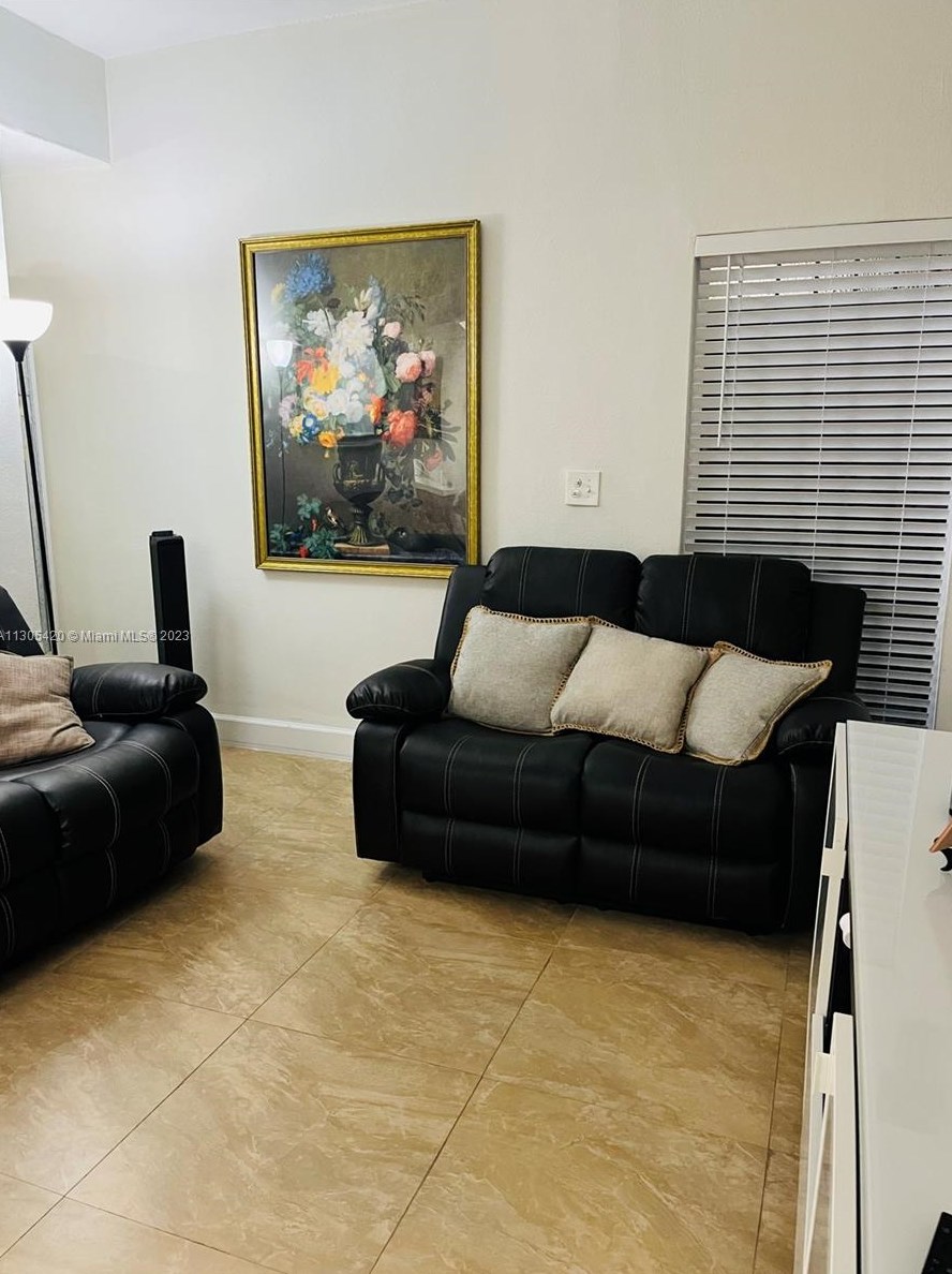 2228 29th Ave, Miami, FL 33145-3339