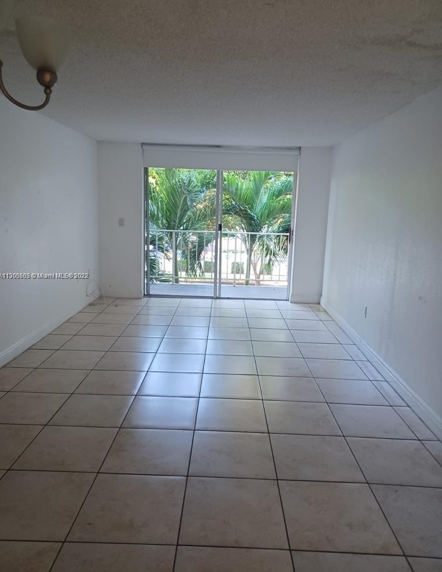 1805 Sans Souci Blvd, Miami FL  33181-3017 exterior