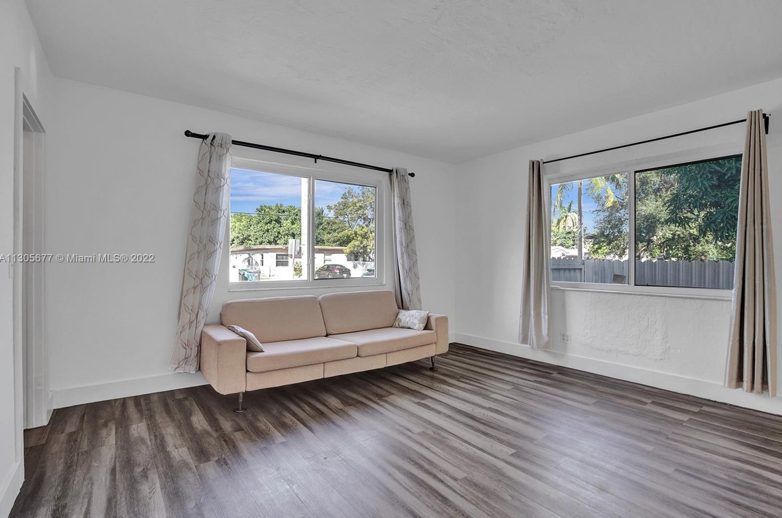 1140 Ne 111th St #1, Miami, FL 33161