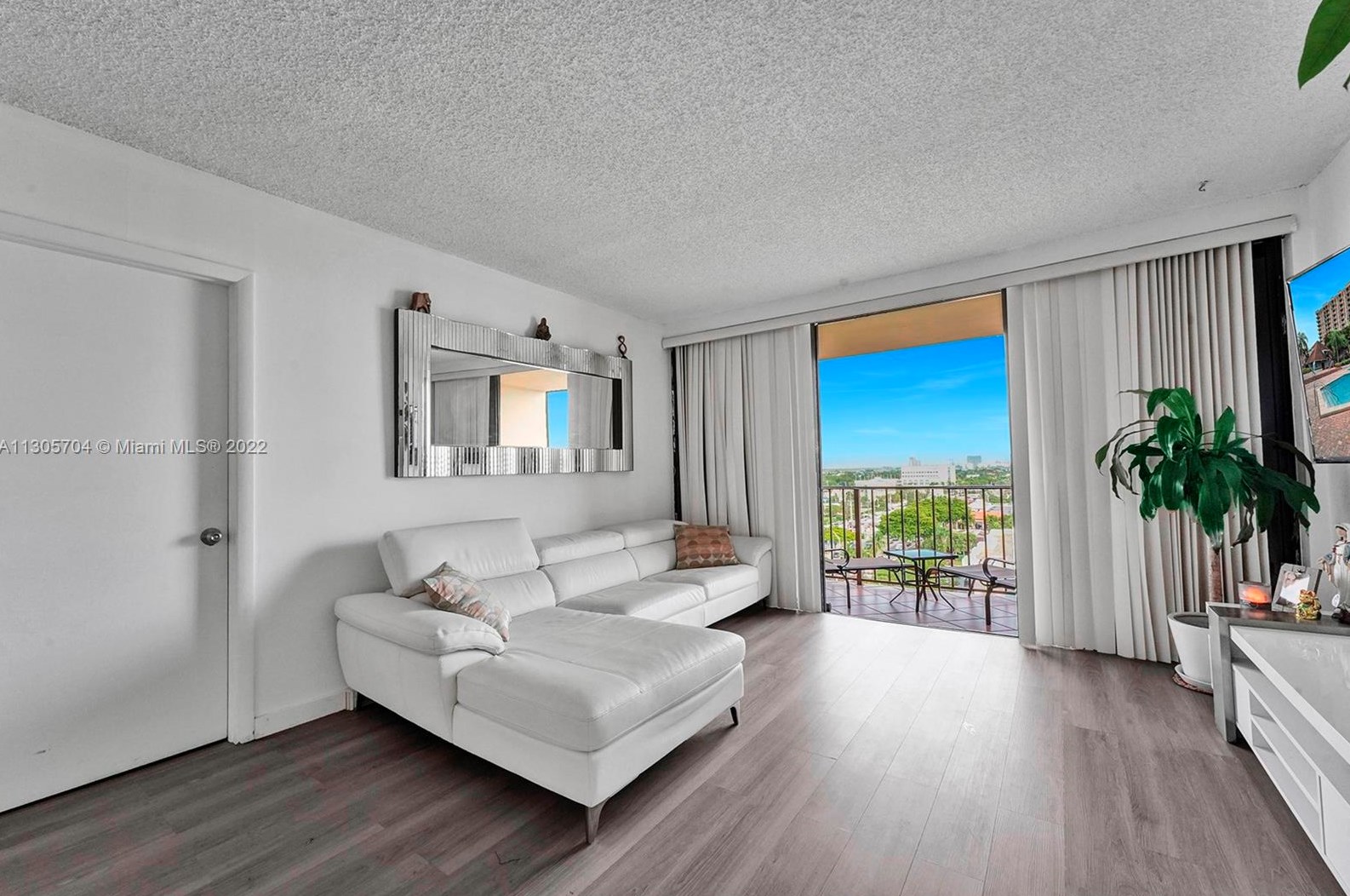 1470 123rd St, Miami, FL 33161-6028