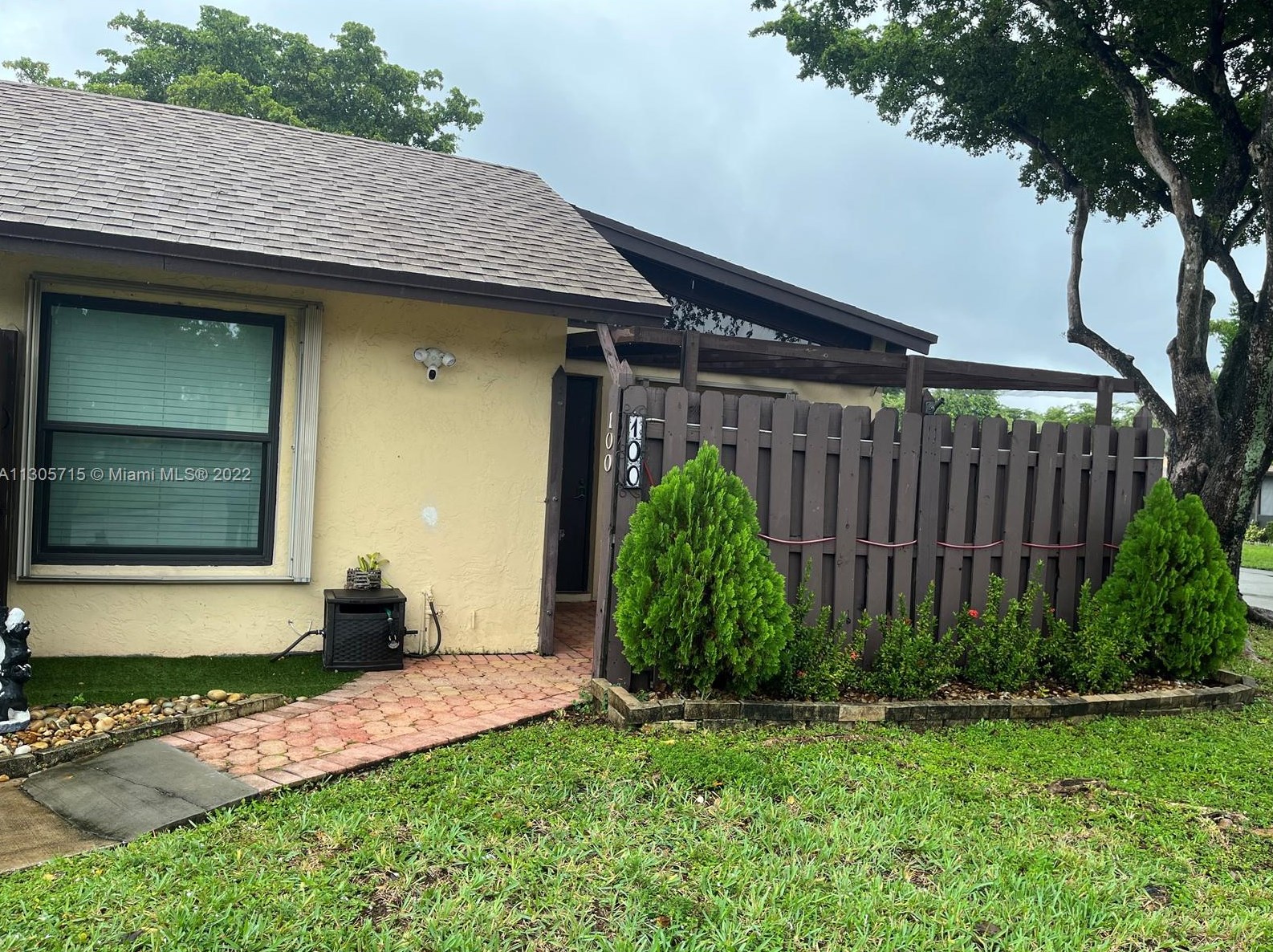 100 Gate Rd #3-63, Hollywood, FL