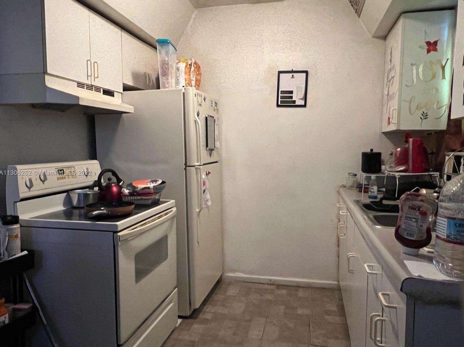 5220 30th Pl, Miami, FL 33142-3435
