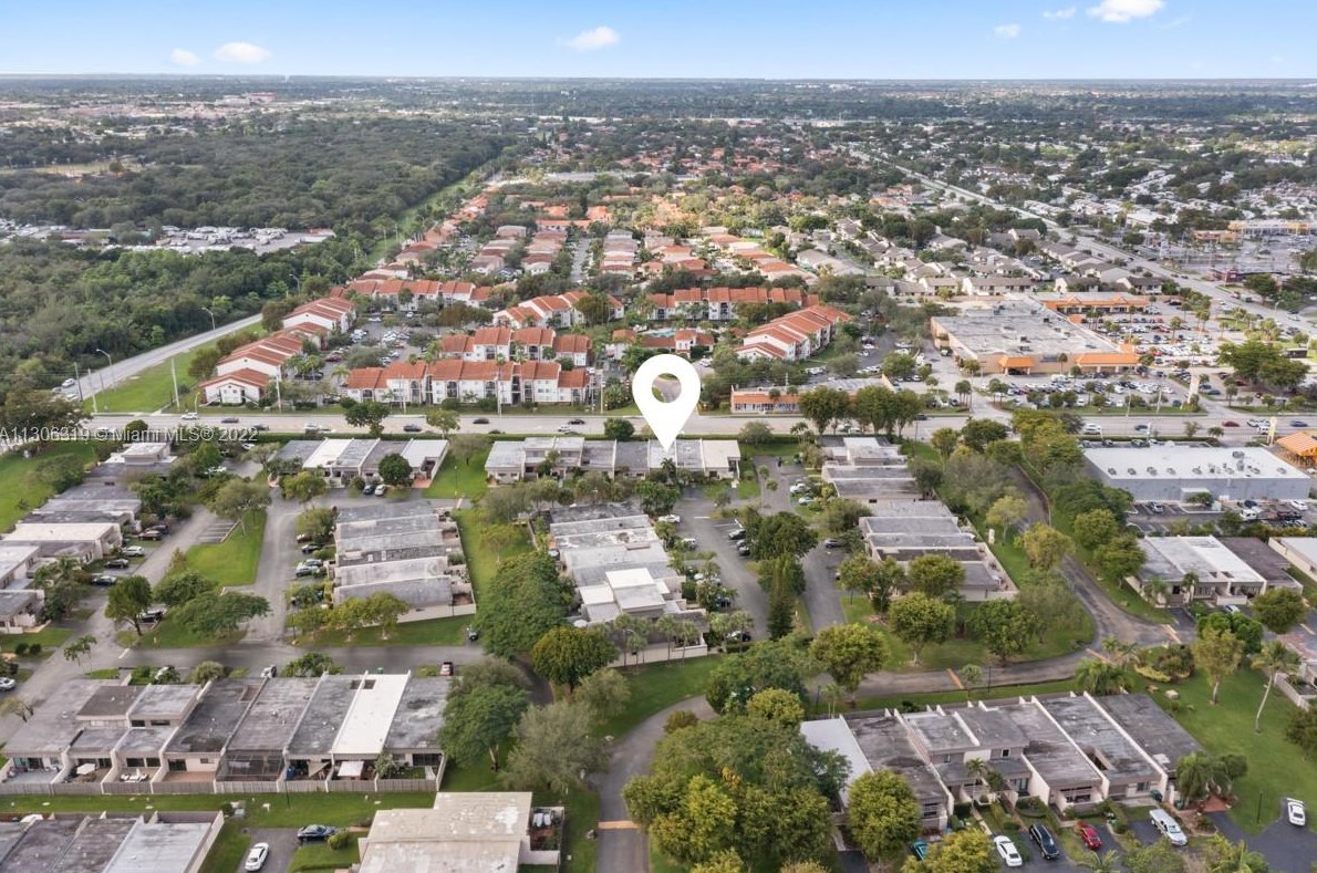 7416 106th Pl, Miami FL  33173-2945 exterior