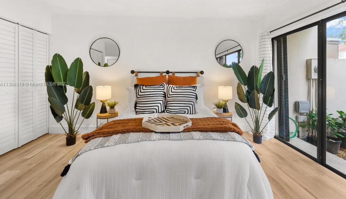 7416 106th Pl, Miami FL  33173-2945 exterior