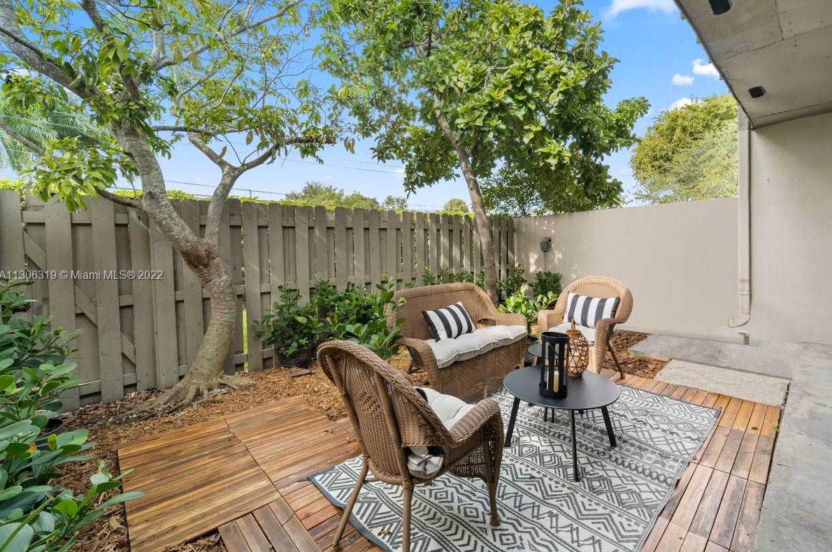 7416 106th Pl, Miami FL  33173-2945 exterior