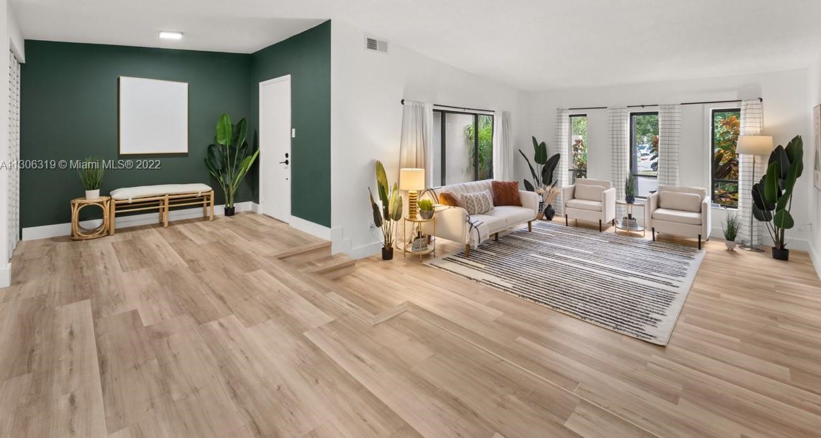 7416 106th Pl, Miami FL  33173-2945 exterior