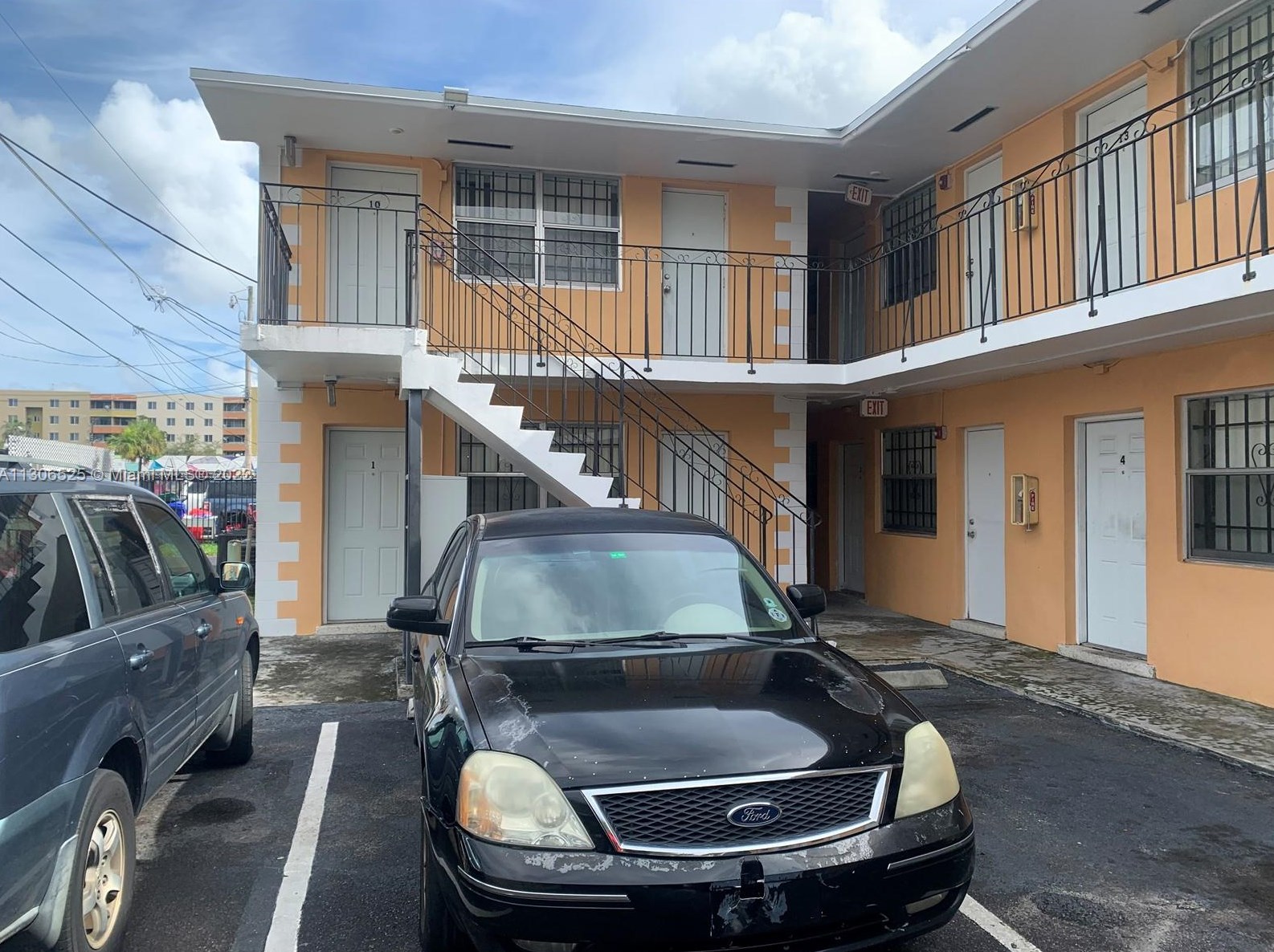 750 Nw 56th St #10, Miami, FL 33127