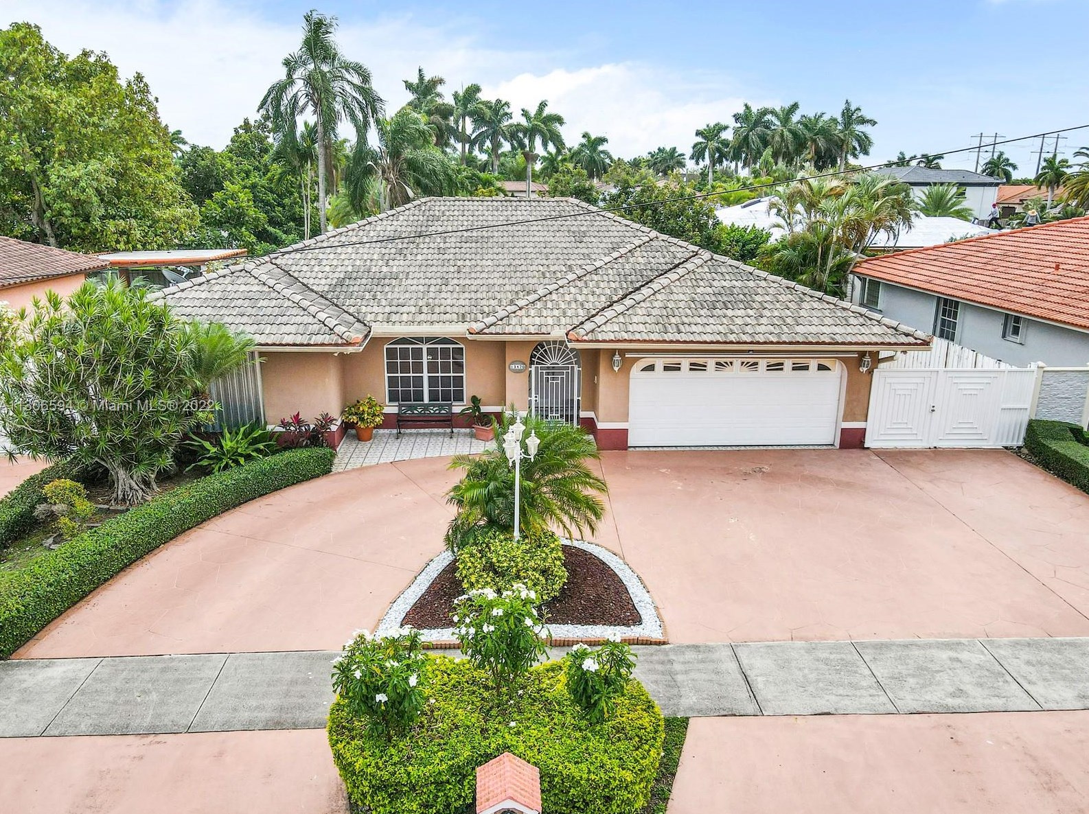 13470 30th St, Miami, FL 33175-8810