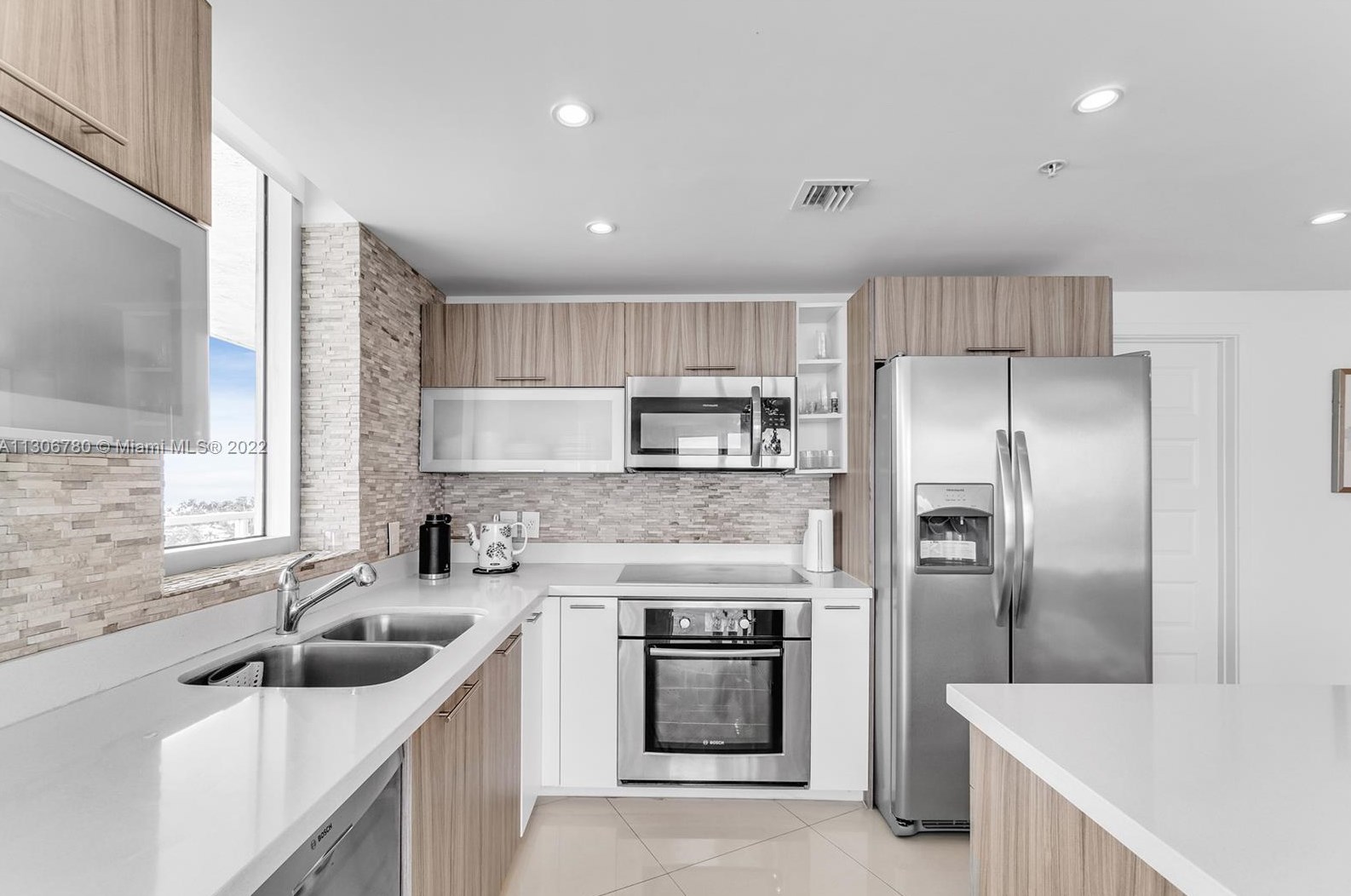 6700 Indian Creek Dr #1202, Miami, FL 33141