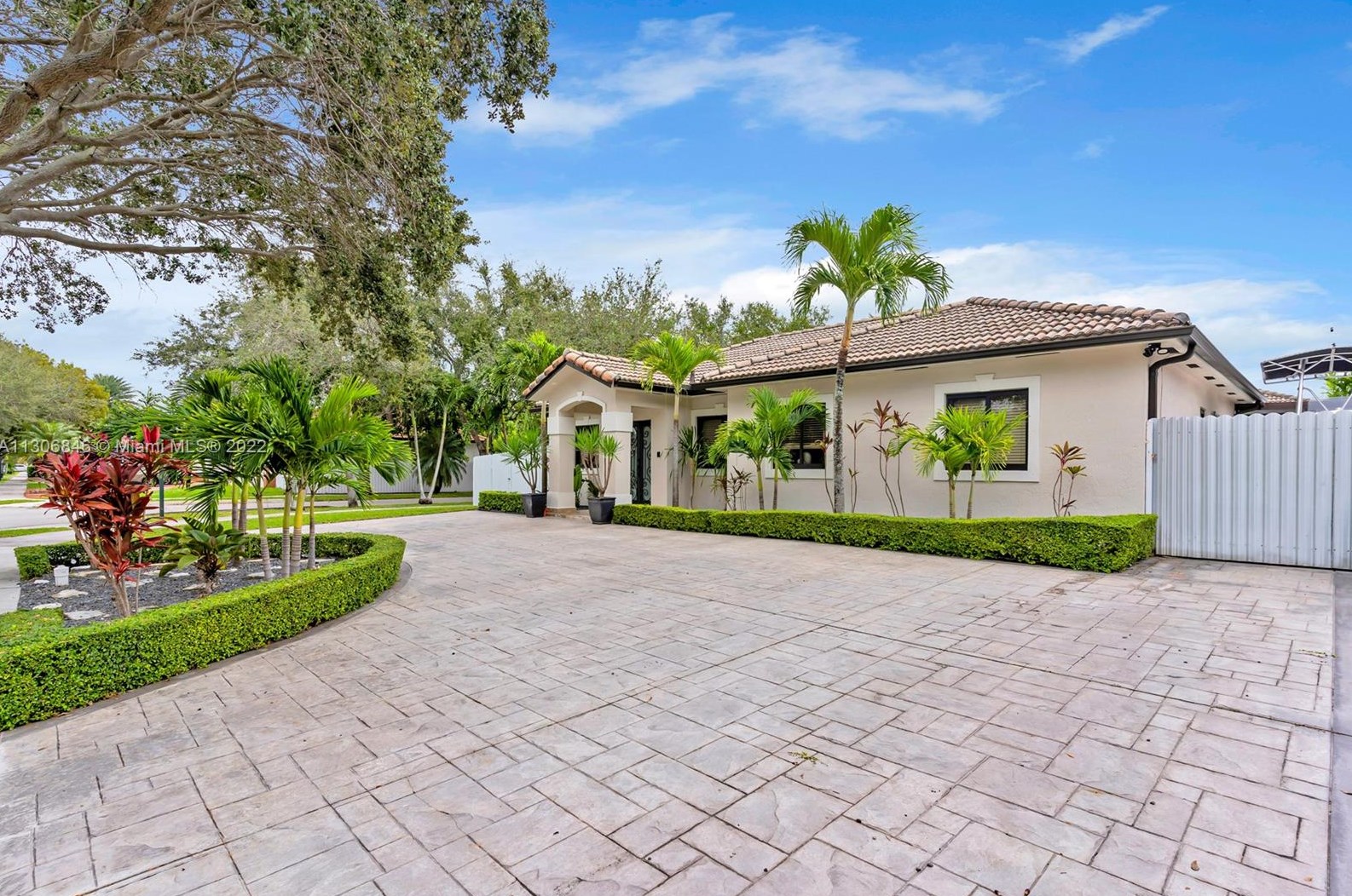 16389 Nw 91st Ct, Hialeah, FL 33018