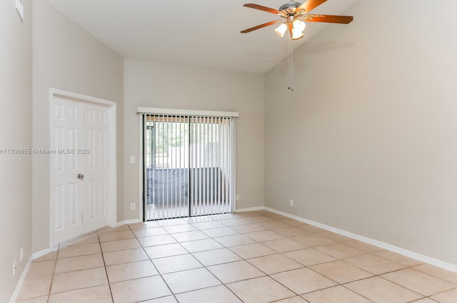 5126 Owls Ct, Lake Worth, FL 33463-8068